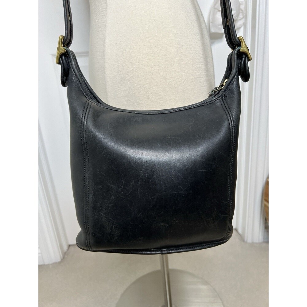 Vintage 90’s COACH 9816 Legacy Slim Black Glove Leather Bucket Bag